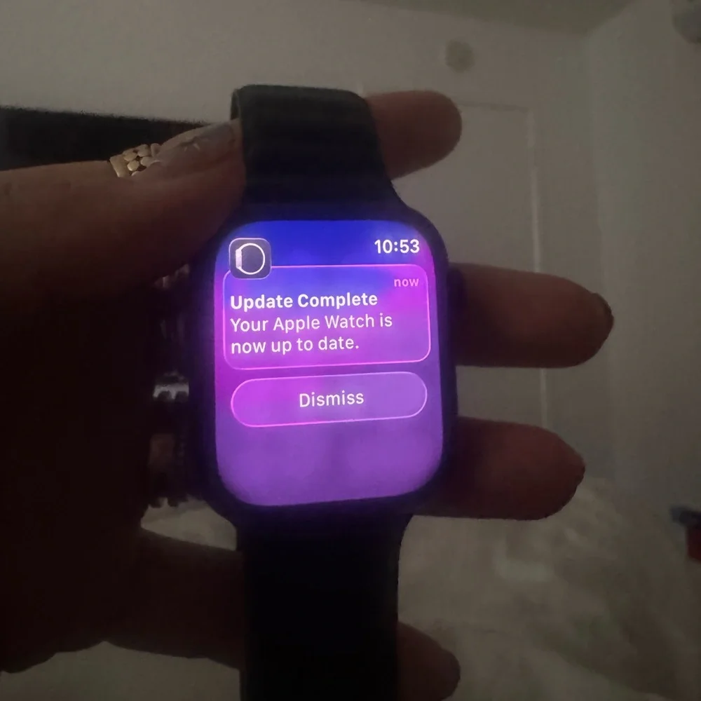 APPLE WATCH Series 8 GPS 32GB with Apple Leather Link Magnetic Sports Band 45mm